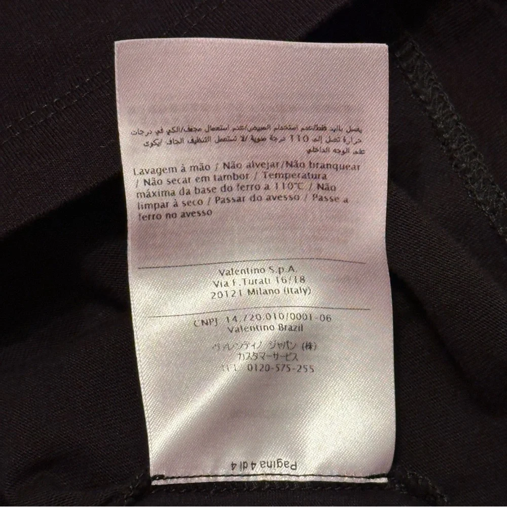 Valentino MoonLover Print Black T-shirt Women’s Size XS - Picture 6 of 6